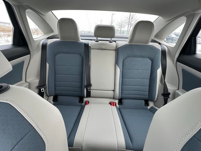 2025 Volkswagen Jetta SE - Photo 25