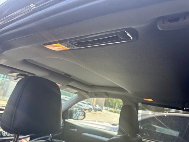 Used 2019 Black Toyota XLE image 10