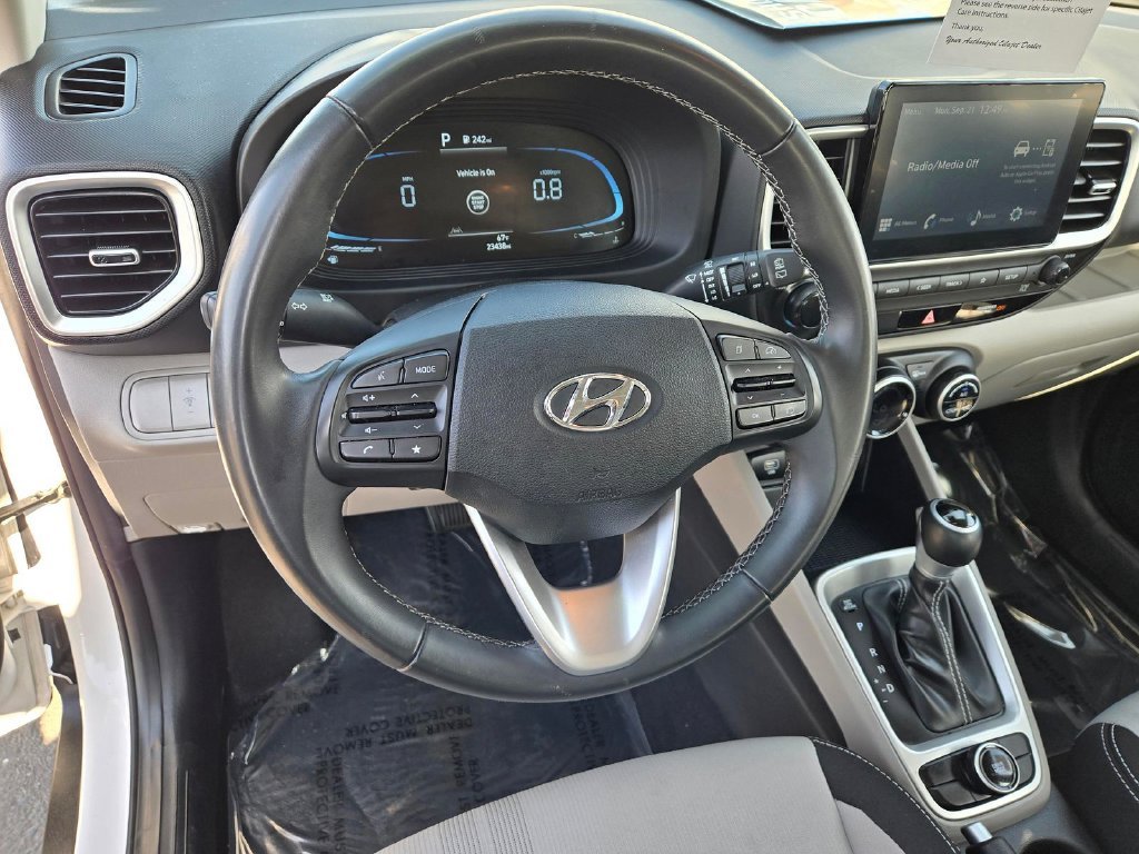 Certified Used 2025 White Hyundai SEL image 9