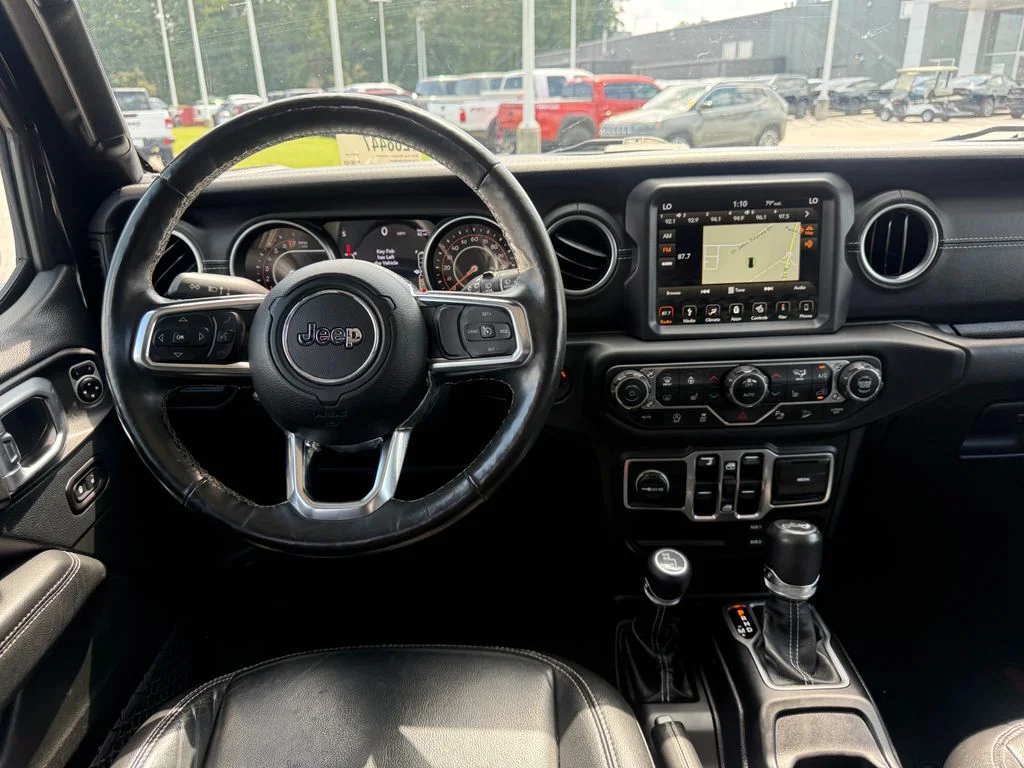Used 2018 Black Jeep Unlimited Sahara image 8