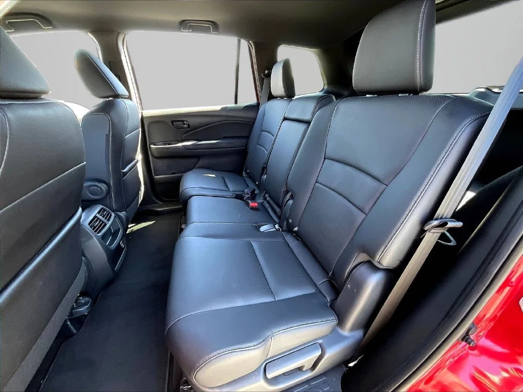 Used 2023  Honda EX-L image 23