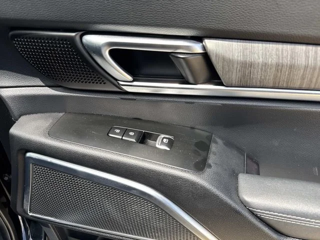 Used 2024 Black Kia SX image 30