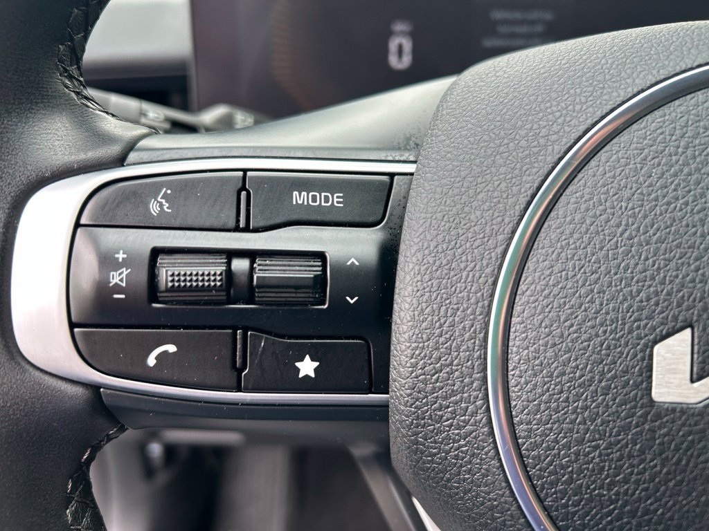 Used 2025 Gray Kia GT-Line image 20