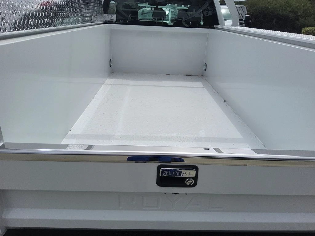 New 2026 Oxford White Ford XL image 21