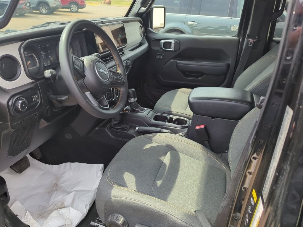 Used 2024 Black Clearcoat Jeep Sport S image 6