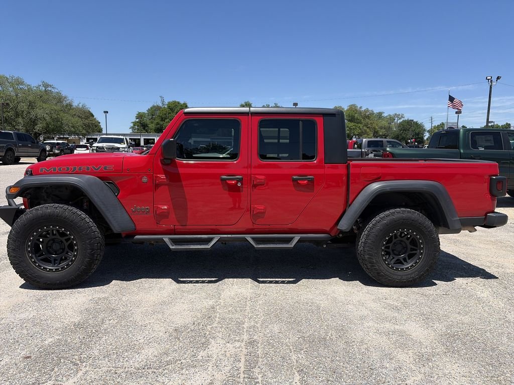 Used 2021 Red Jeep Mojave image 3