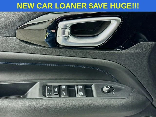 New 2026 Silver Zynith Metallic Clear-Coat Exterior Paint Jeep Latitude image 18