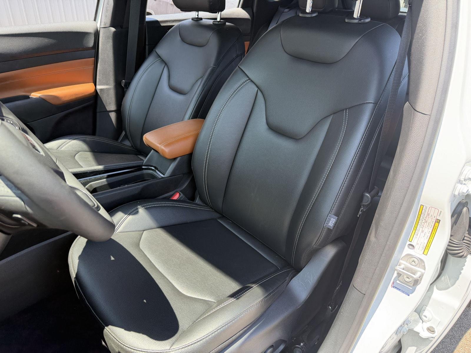 Used 2025 Bright White Clearcoat Jeep Limited image 16