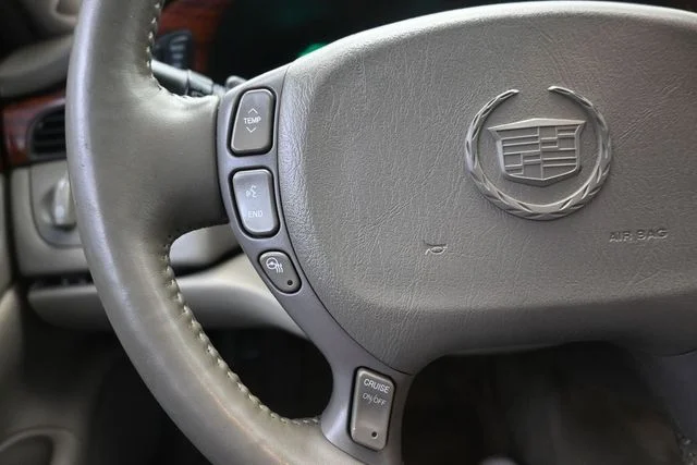 Used 2004 White Lightning Cadillac Base image 26