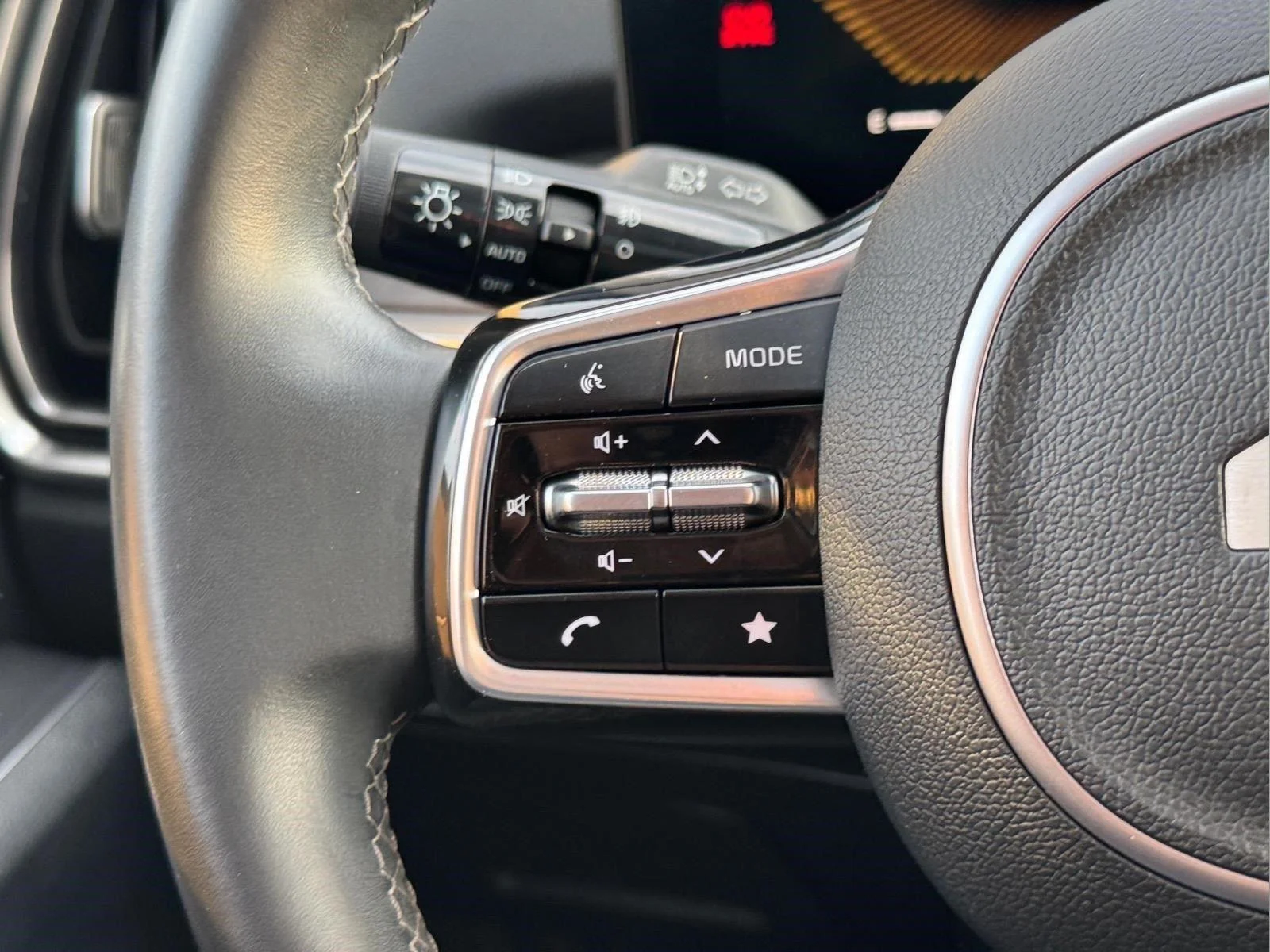 Used 2024 Wolf Gray Kia X-Line EX image 26