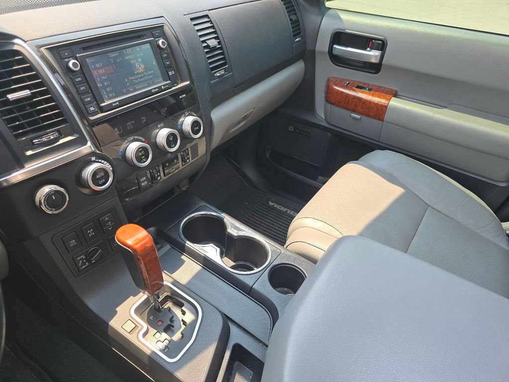 Used 2018 Magnetic Gray Metallic Toyota Platinum image 31