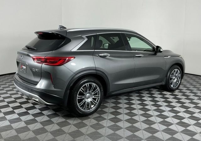 Used 2019 Gray INFINITI ESSENTIAL image 7