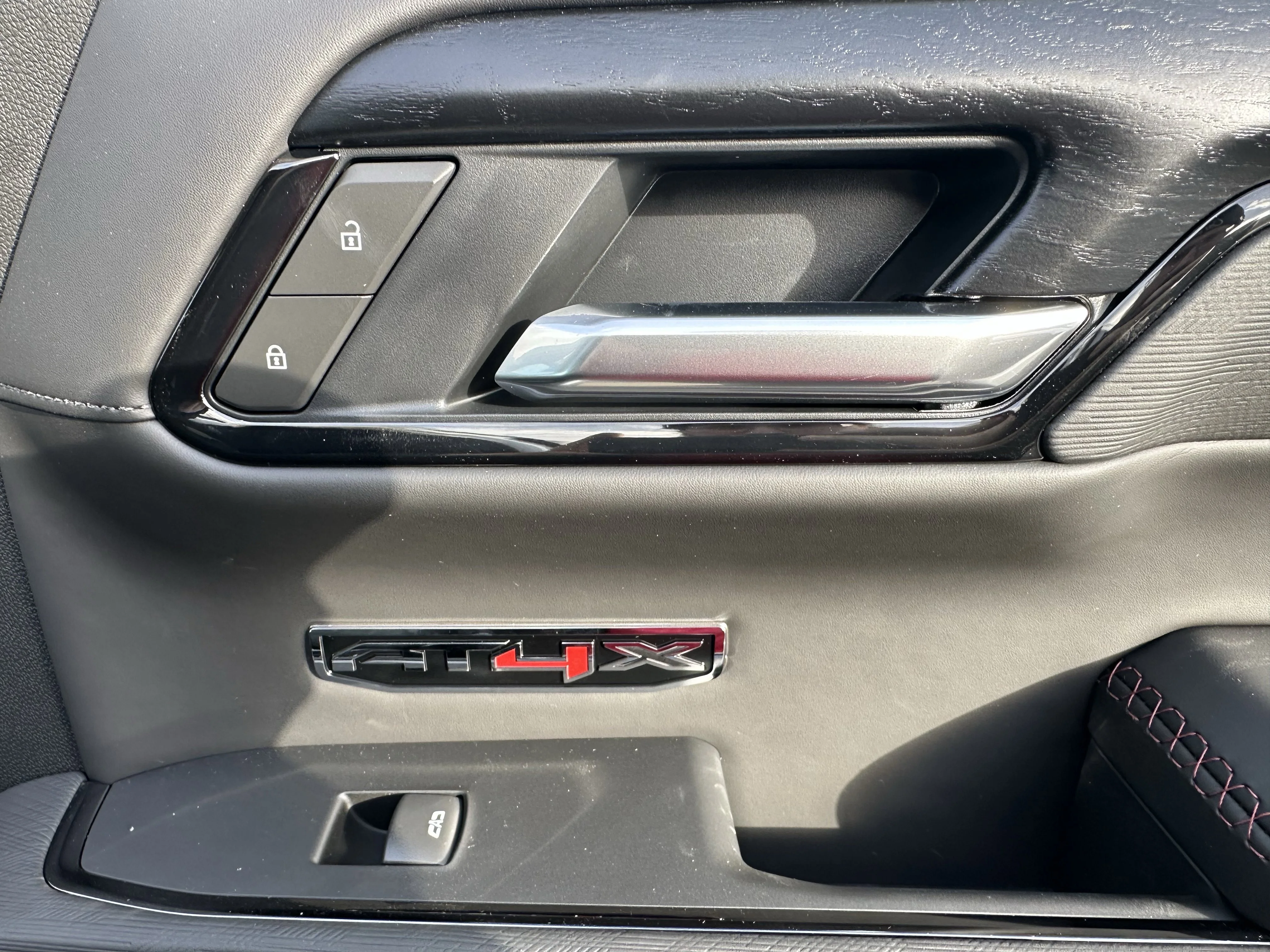 New 2026 Summit White GMC AT4X image 21