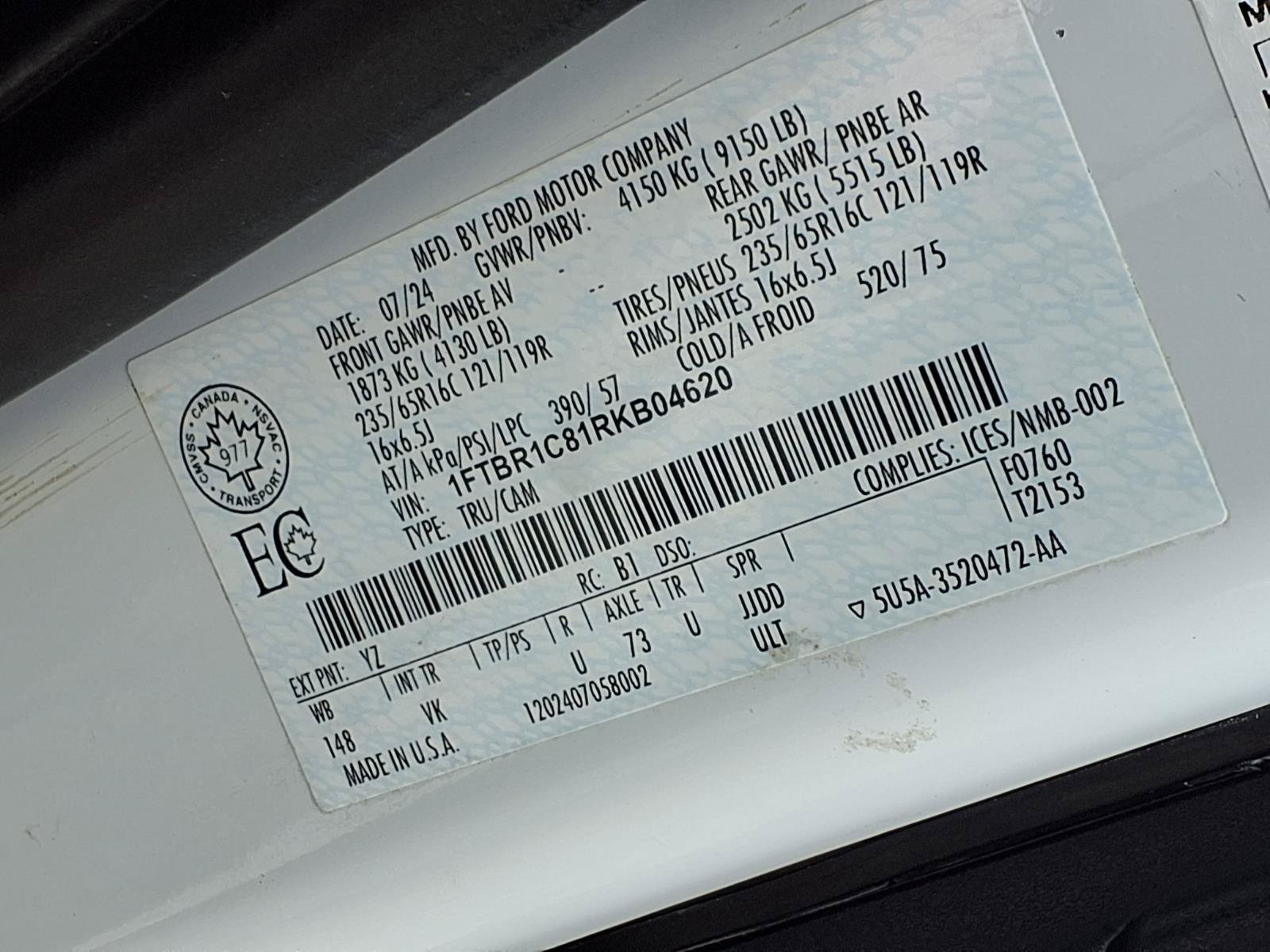 Certified Used 2024 Oxford White Clearcoat Ford Base image 40