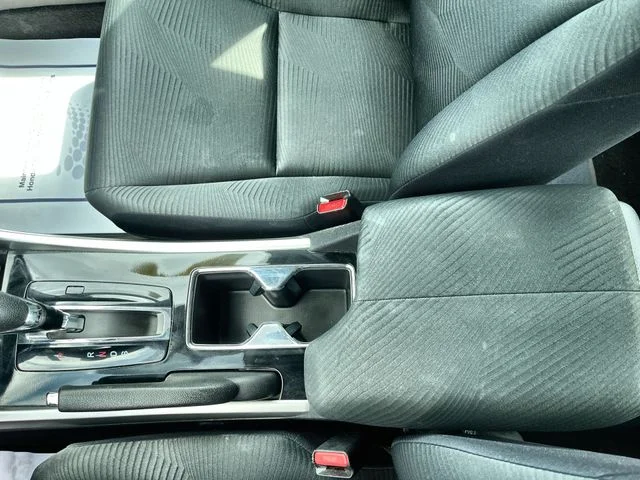 Used 2016 Silver Honda LX image 23