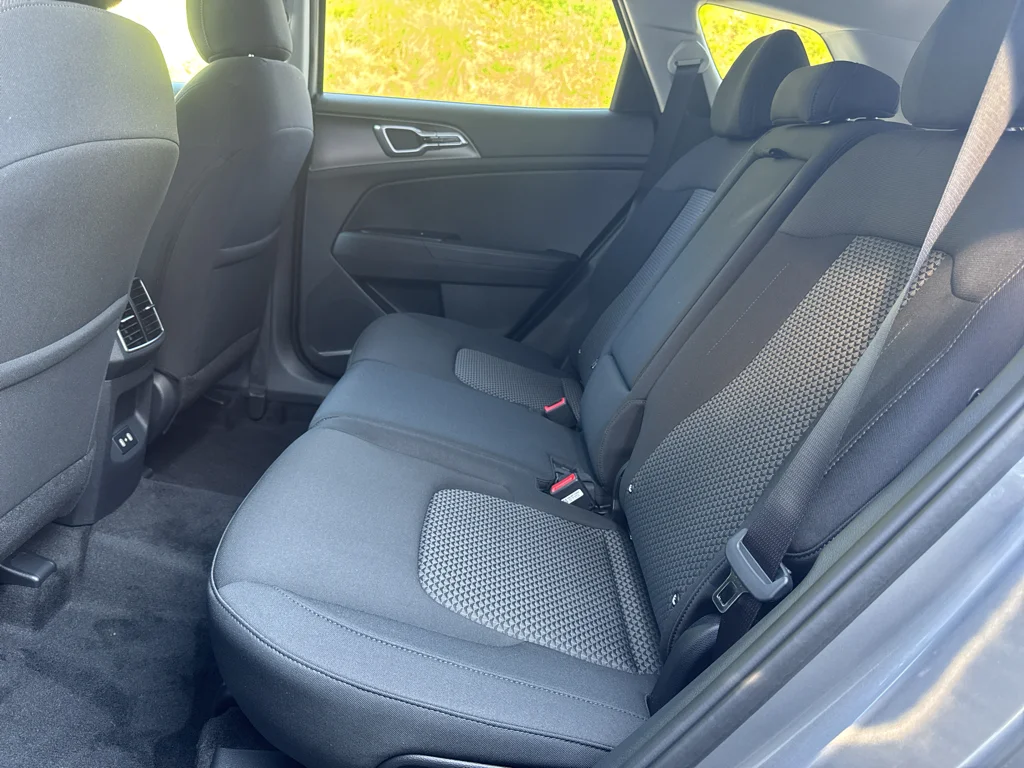 New 2026 Steel Gray Kia LX image 15