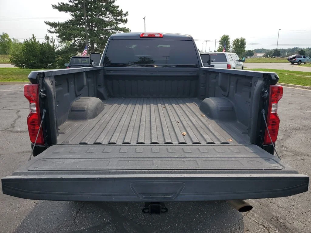 Certified Used 2022 Black Chevrolet Work Truck image 21