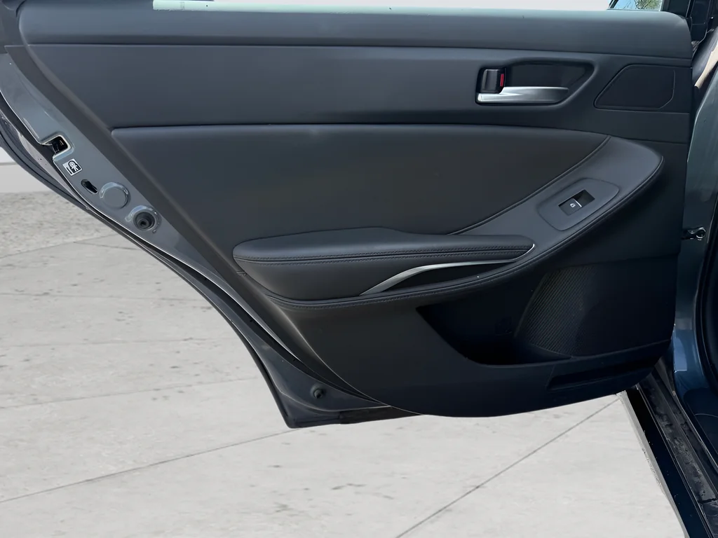 Used 2019 Gray Toyota XLE image 19