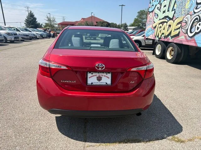 Used 2014 Red Toyota LE image 5