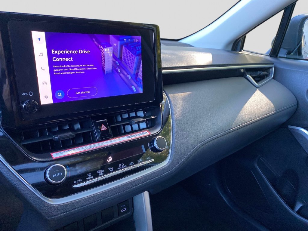 Used 2023  Toyota LE image 30