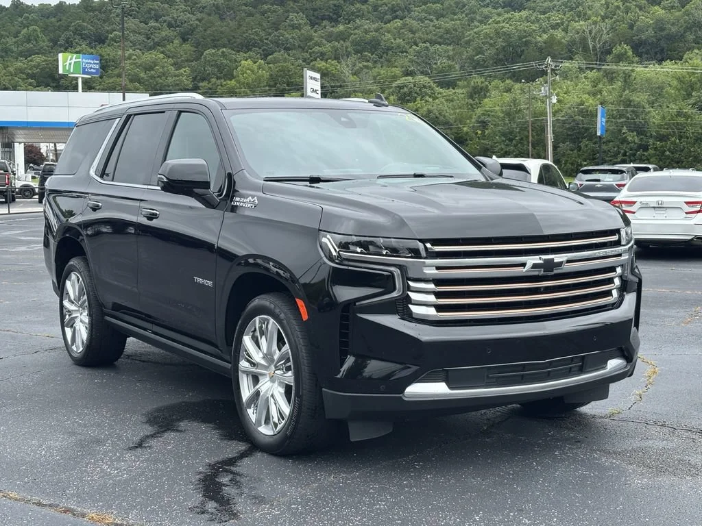 Used 2022 Black Chevrolet High Country image 4