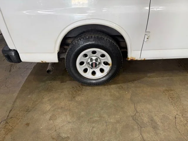 Used 2011 Summit White GMC Work Van image 20