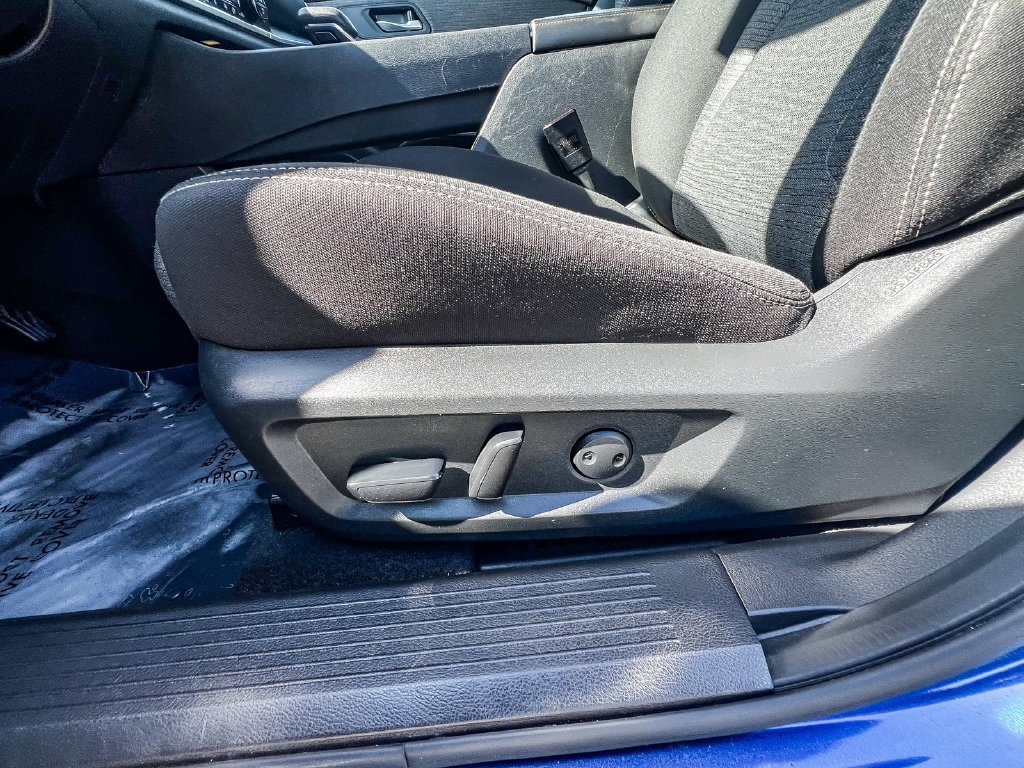 Used 2022 Caspian Blue Metallic Nissan SV image 20