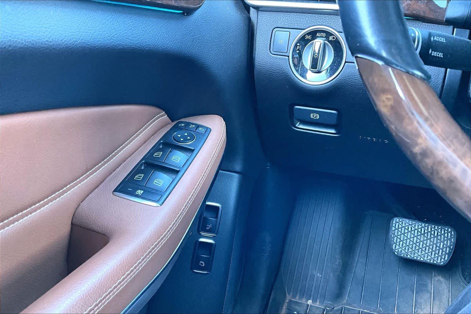 Used 2018 Selenite Grey Metallic Mercedes-Benz GLS 550 image 34