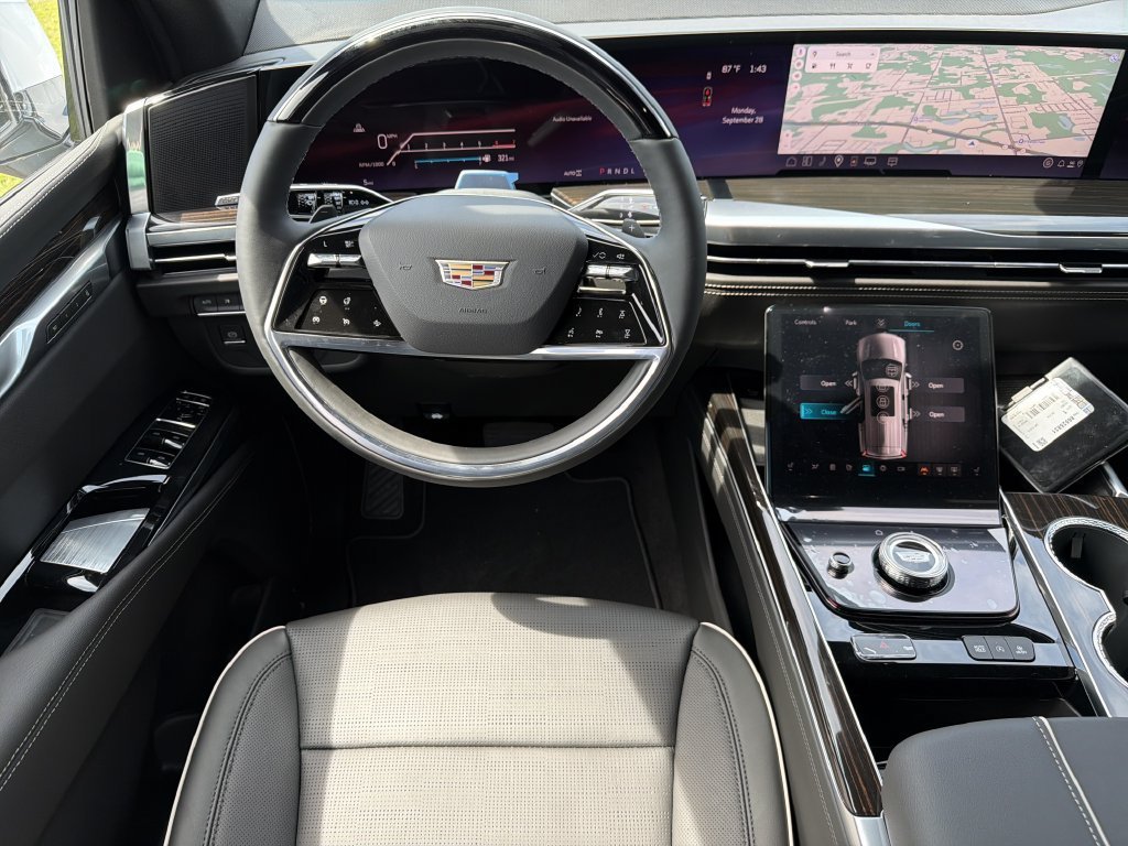 2026 Cadillac Escalade Luxury - Photo 17