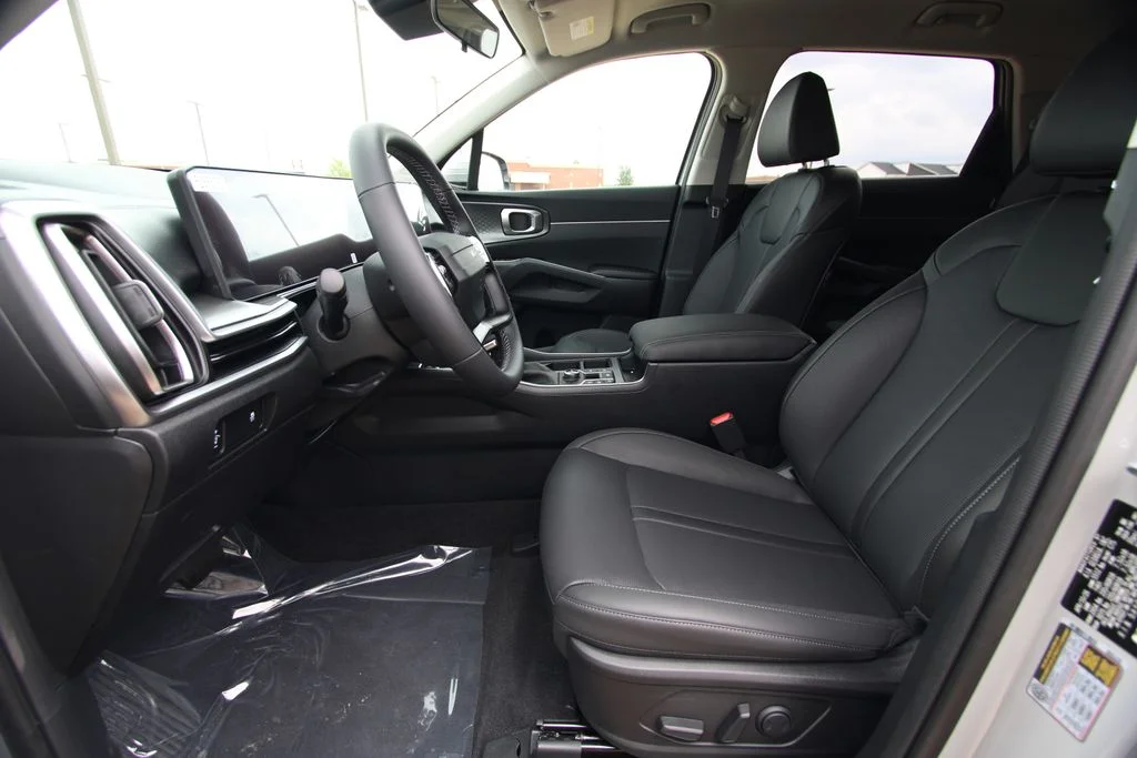 New 2026 Gray Kia S image 6
