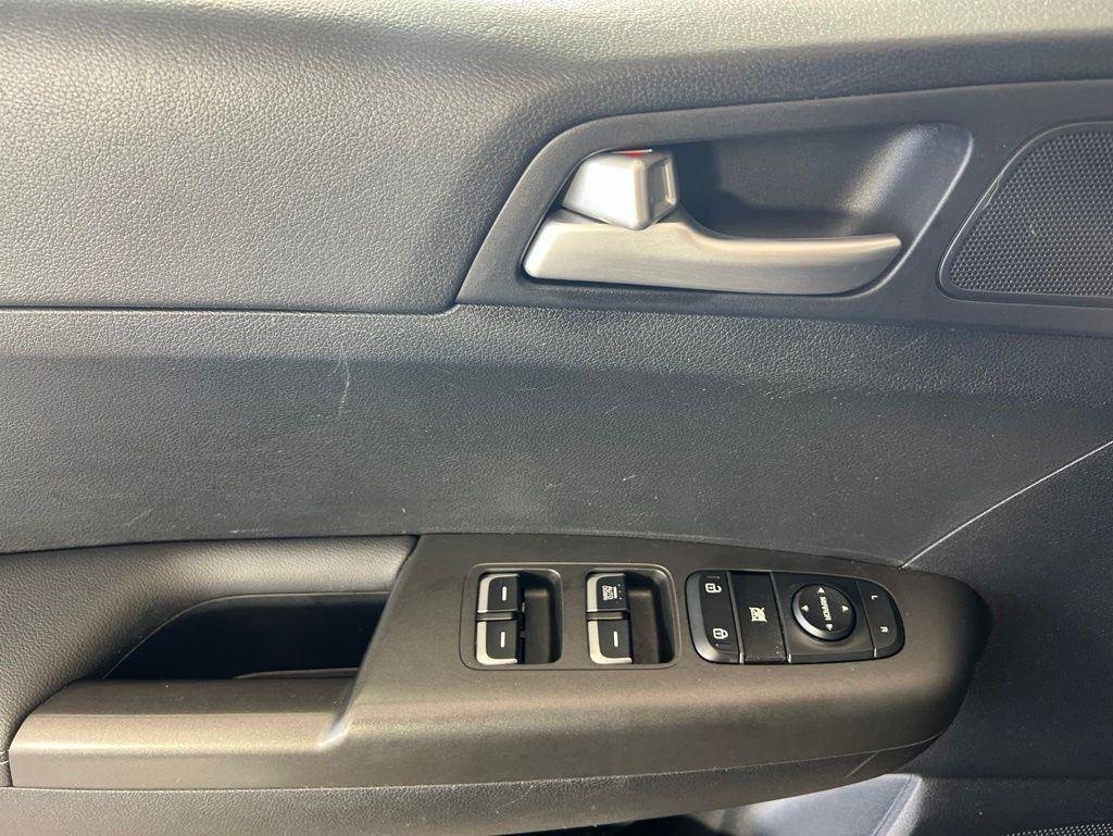 Used 2020 Red Kia LX image 7