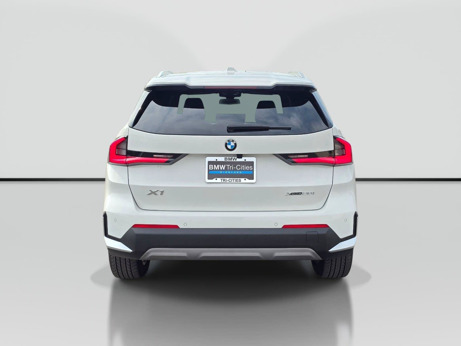 Certified Used 2023 Alpine White BMW xDrive28i image 5