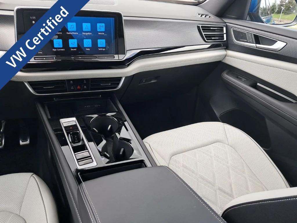 2025 Volkswagen Atlas Cross Sport SEL Premium R-LINE - Photo 21