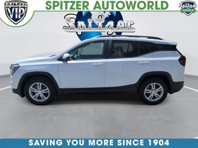 Used 2023 White GMC SLE image 6