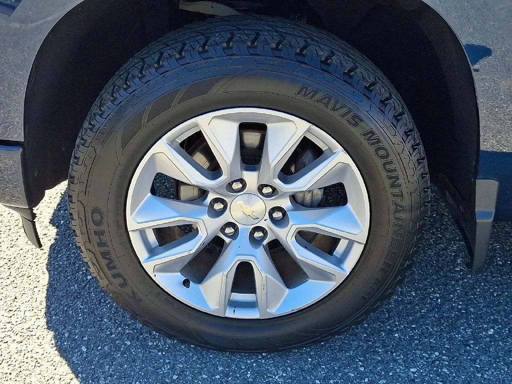 Used 2022 Blue Chevrolet Custom image 29
