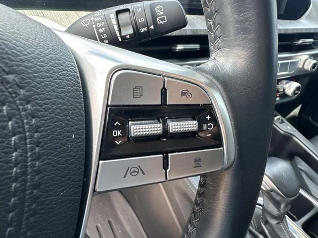 Used 2024 Black Kia SX image 39