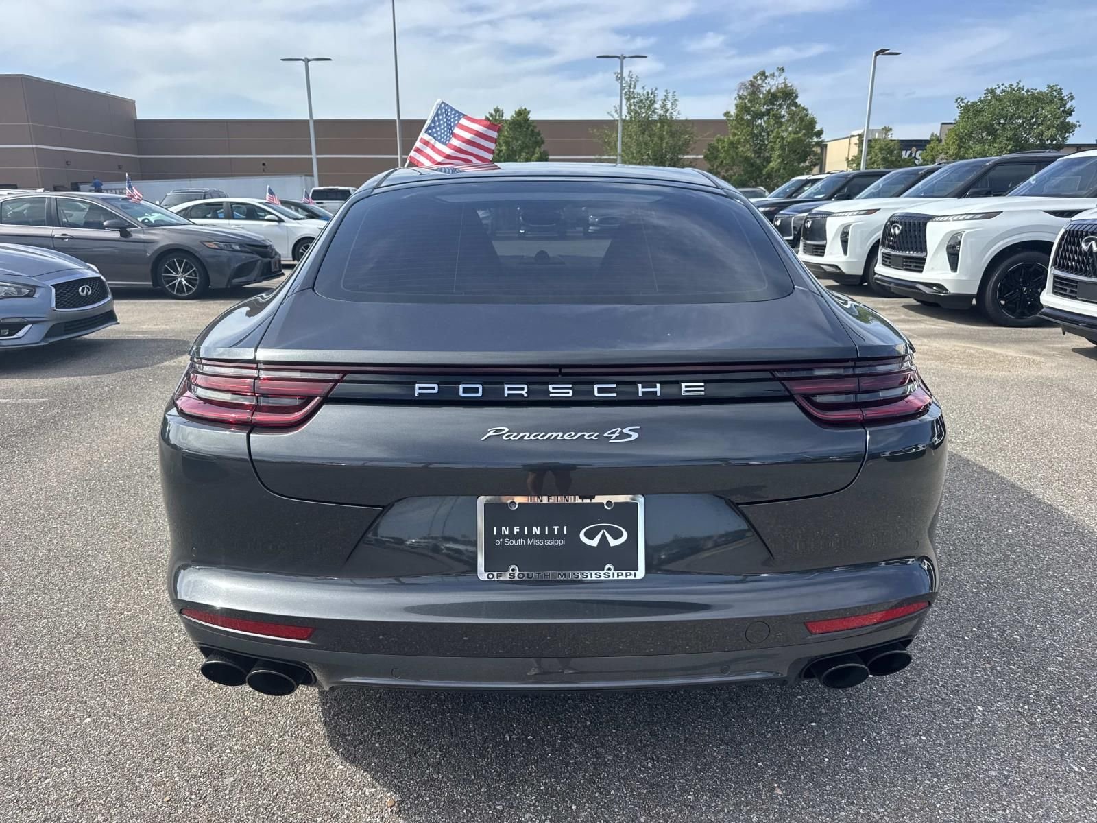 Used 2018  Porsche 4S image 6