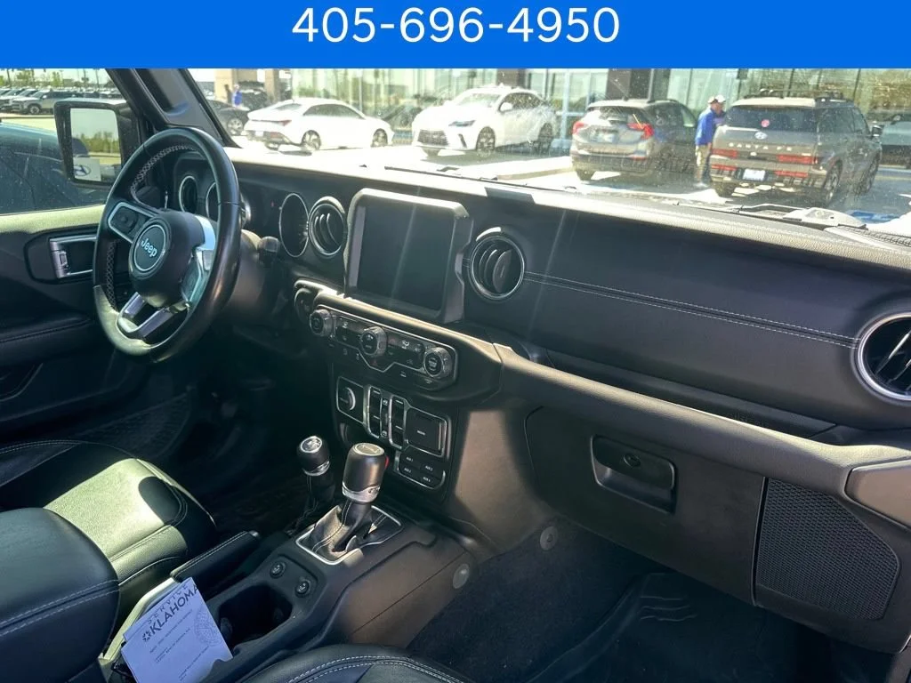 Pre-Owned 2022 Jeep Gladiator Overland