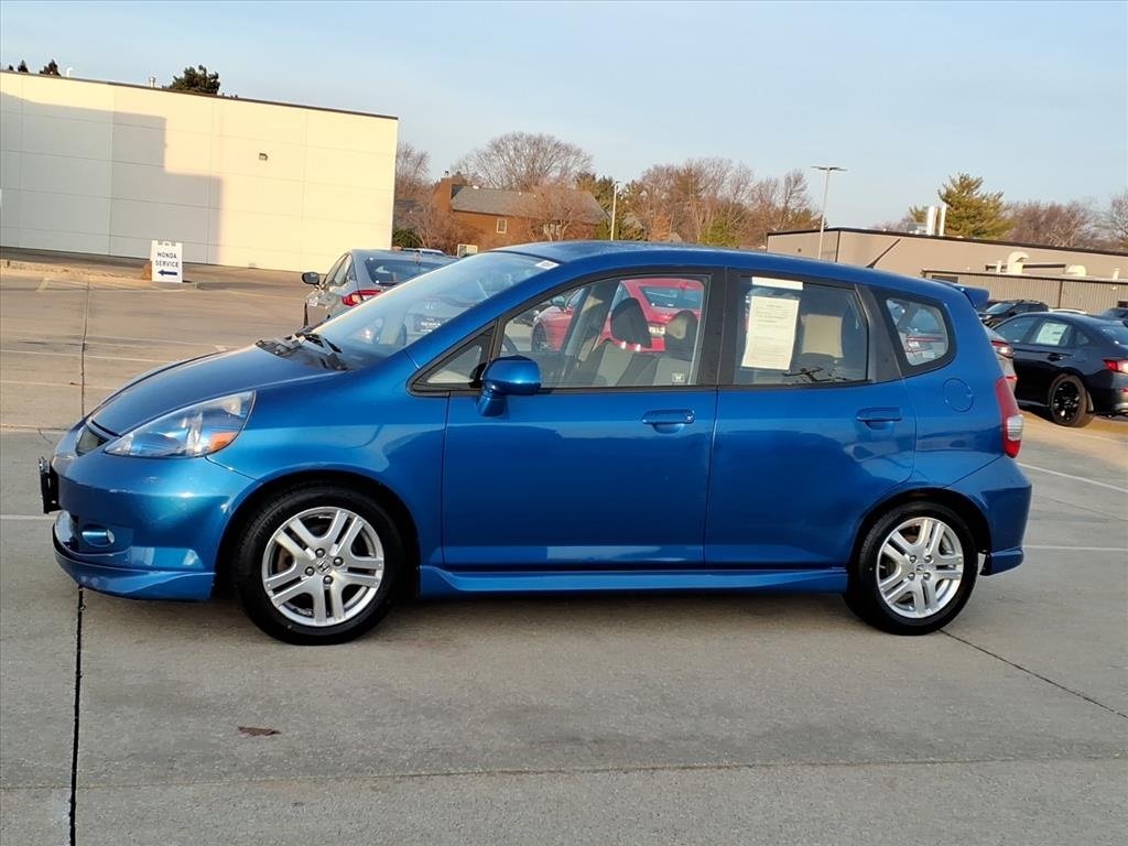 Used 2008 Honda Fit Sport with VIN JHMGD38698S032778 for sale in Savoy, IL