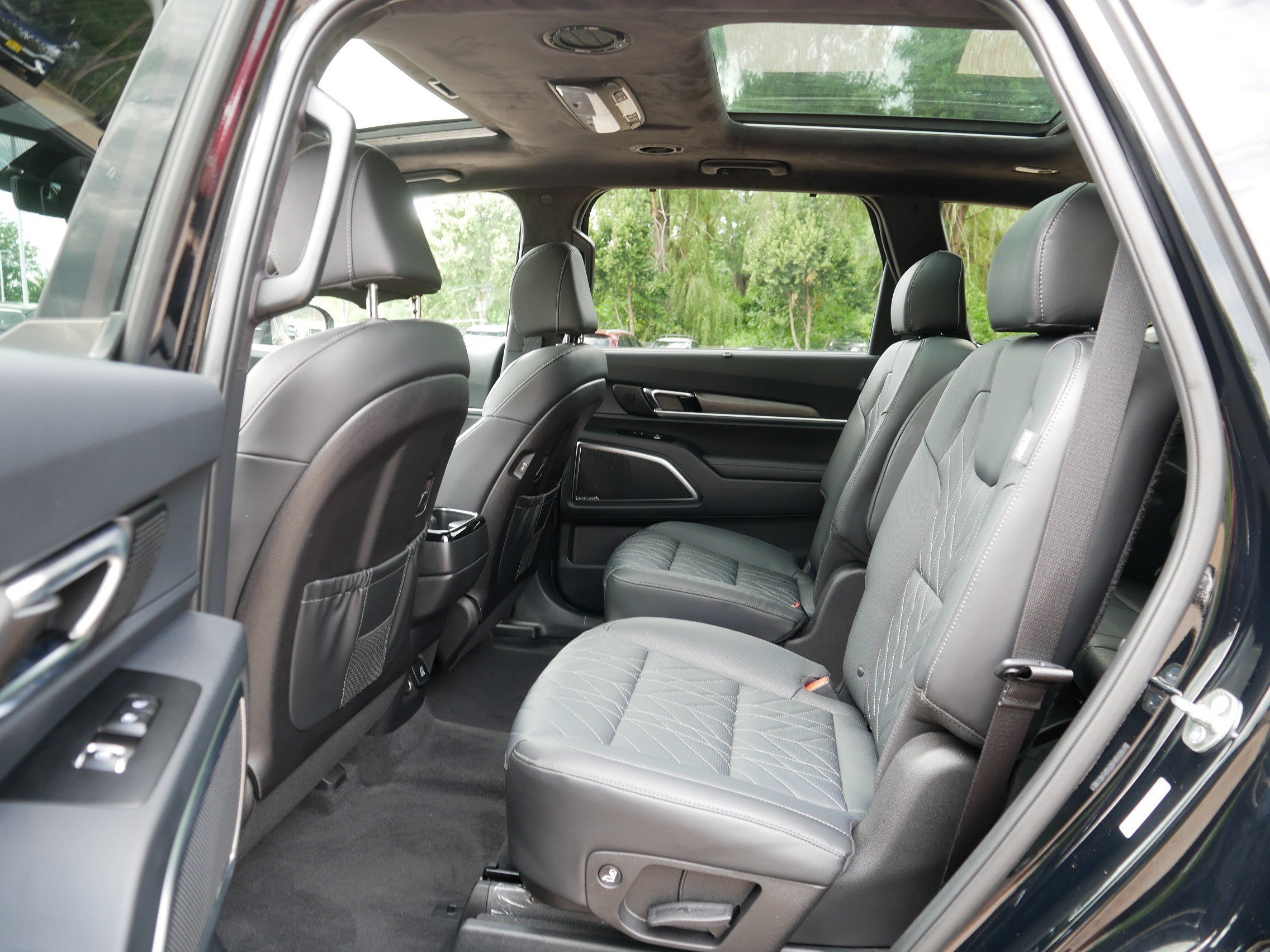Used 2025 Ebony Black Kia SX-Prestige X-Line image 35
