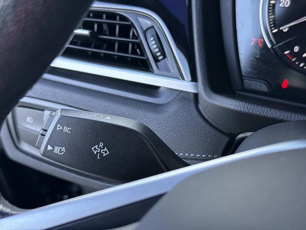Used 2019 Black BMW sDrive28i image 45