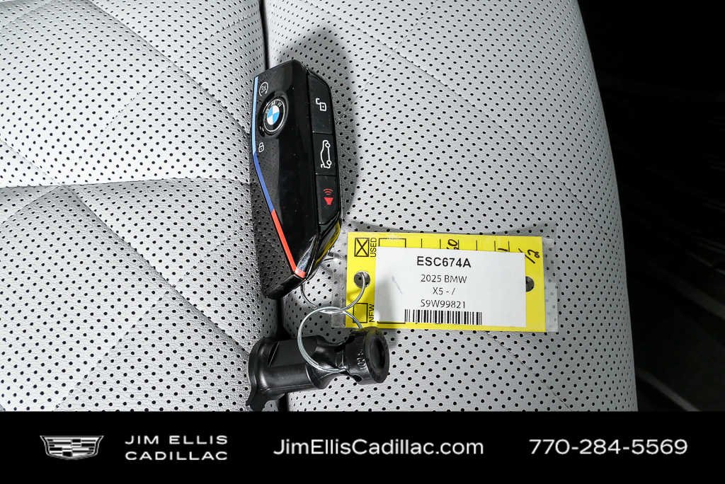 Used 2025 Brooklyn Grey Metallic BMW M60i image 26