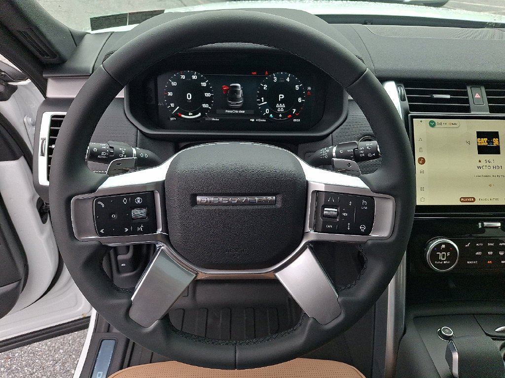 New 2026 Fuji White Land Rover Dynamic SE image 11
