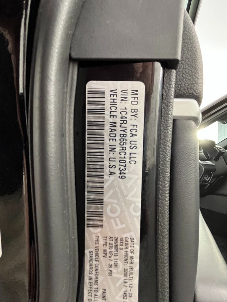 Used 2024 Black Jeep 4xe image 28