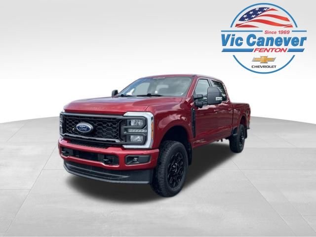 Used 2023 Red Ford XLT image 1