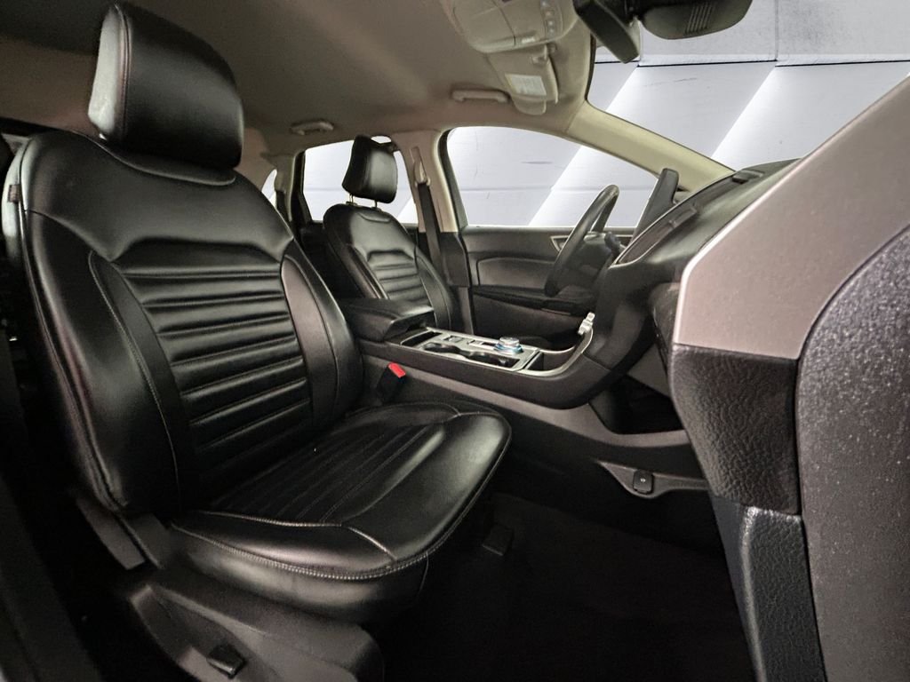 Used 2023 Gray Ford SEL image 14