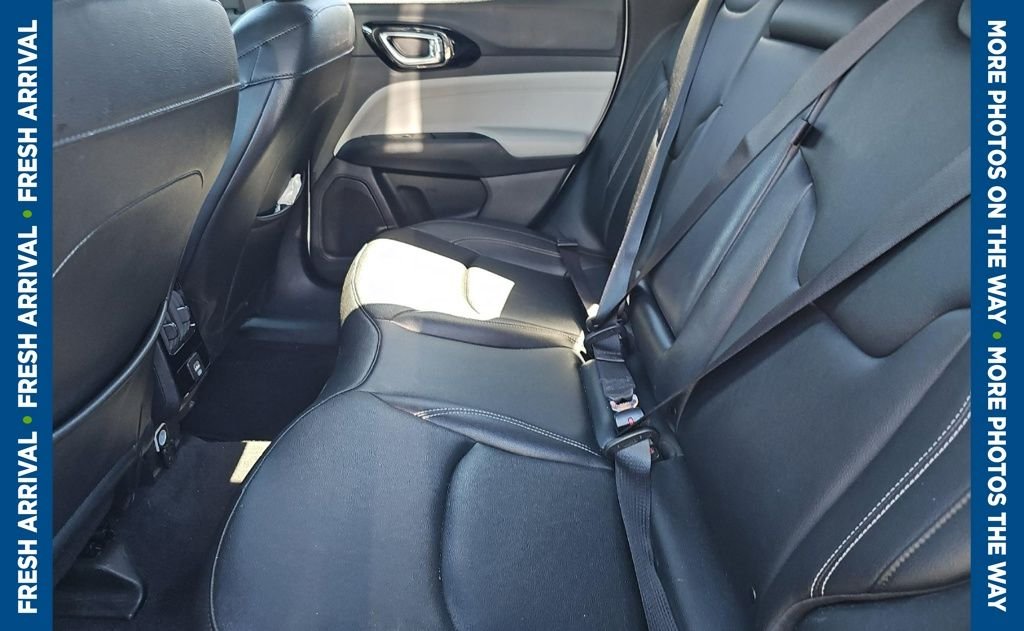 Used 2025 White Jeep Limited image 2