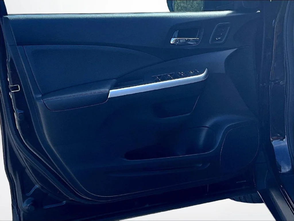 Used 2015 Black Honda Touring image 24
