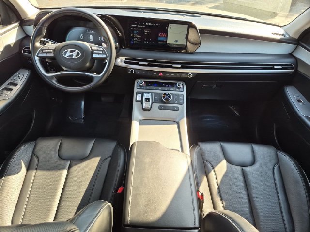 Used 2024 Silver Hyundai SEL image 26