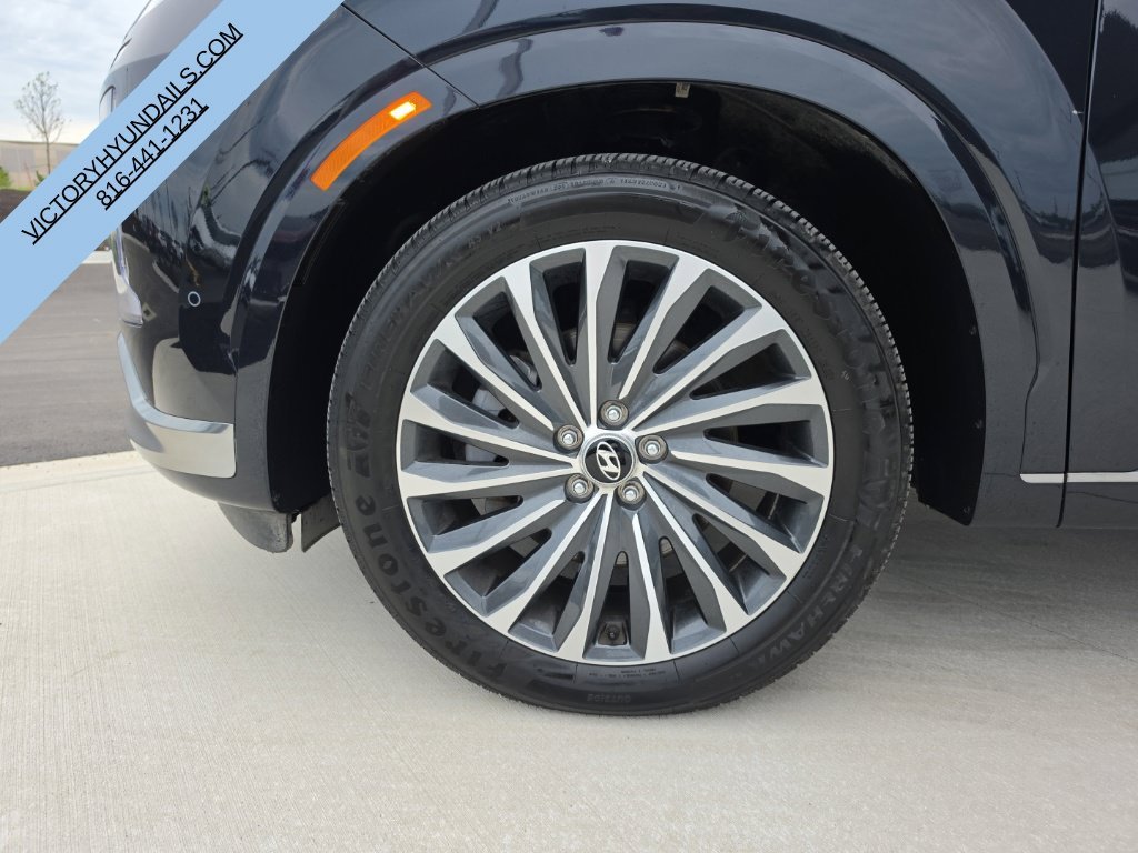 Used 2024 White Hyundai Calligraphy image 11